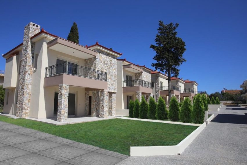 INTERIOR ROAD SIDE VIEW